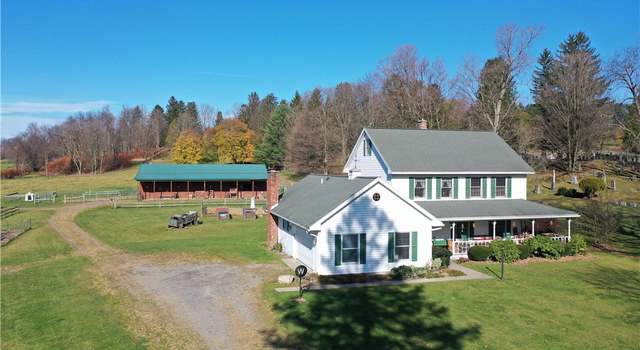 Photo of 10 Cemetery Ln, Groton, NY 13073