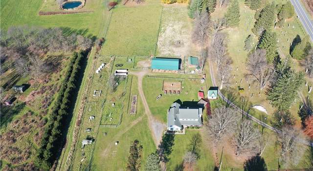 Photo of 10 Cemetery Ln, Groton, NY 13073
