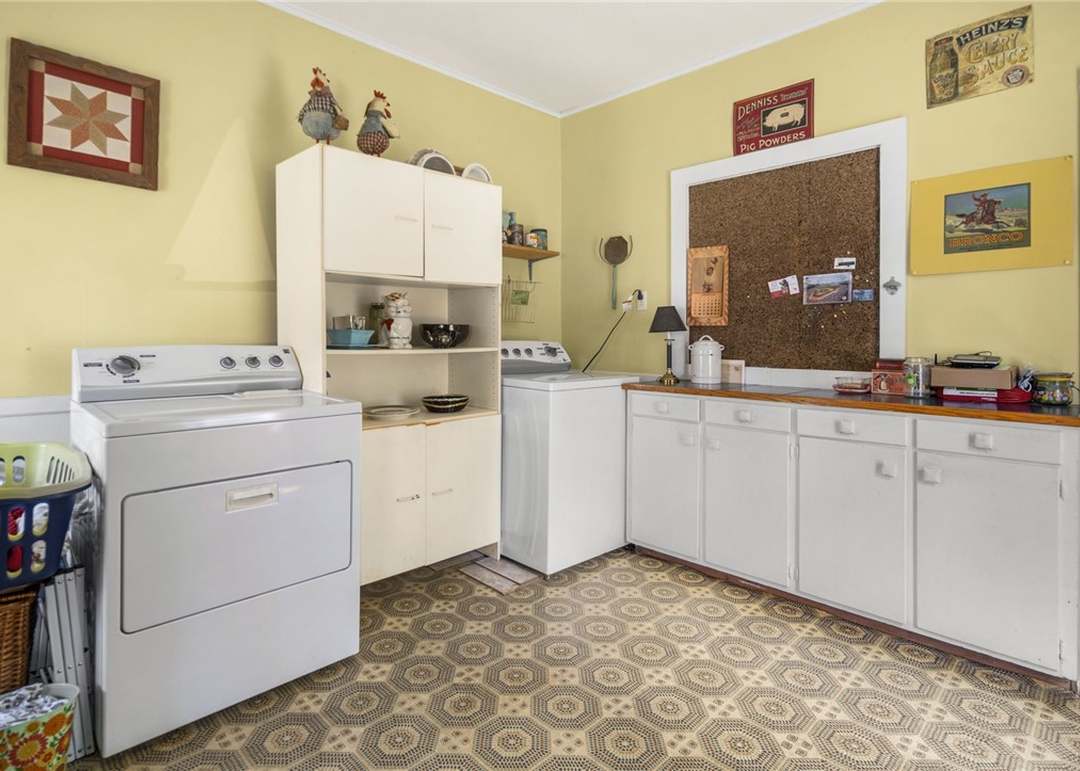302 Lake Ave, Ithaca, NY 14850