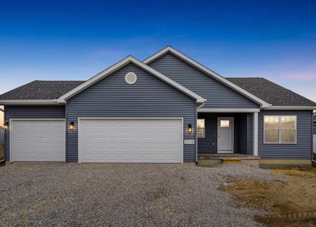 Property at 2715 Autumn Woods Dr, Cedar Falls, IA 50613, 2 beds, 2 baths