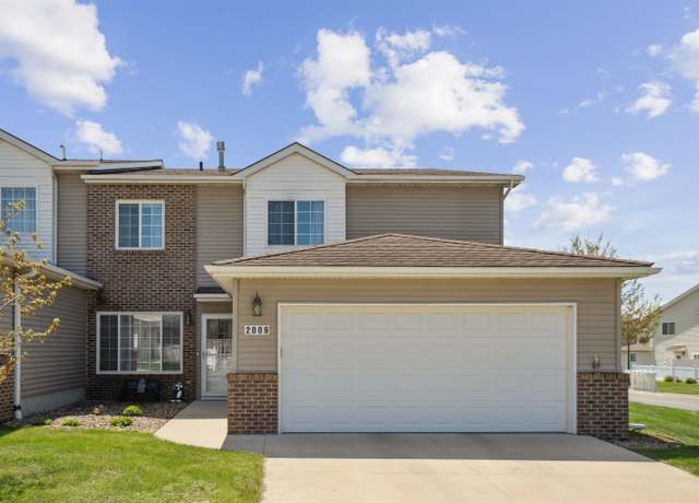 Property at 2009 Cassi Rdg, Waterloo, IA 50701, 2 beds, 2.5 baths