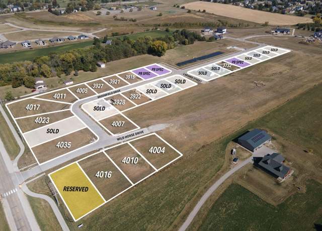 Property at 3928 Broomfield Dr, Cedar Falls, IA 50613