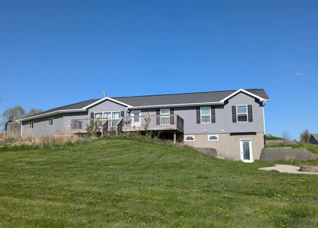 Property at 1713 Terrace Rd, Decorah, IA 52101, 5 beds, 3 baths