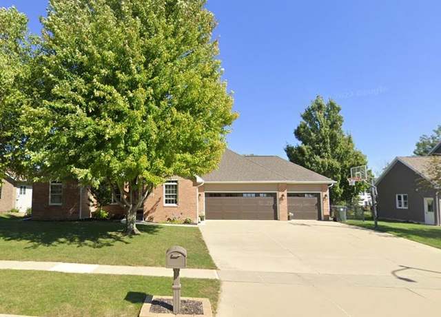 Property at 4210 Orchard Hill Dr, Cedar Falls, IA 50613, 5 beds, 3 baths