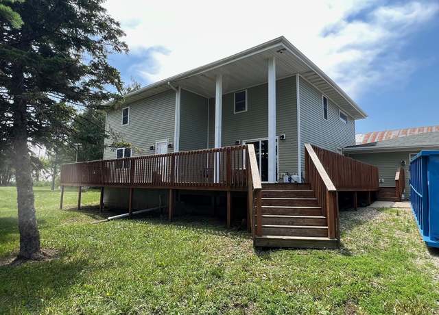 Property at 20195 O Ave, Hawkeye, IA 52147, 5 beds, 3.5 baths