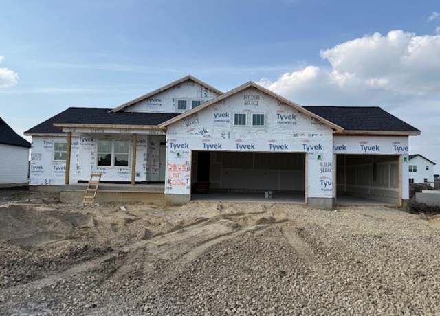 Property at 2825 Autumn Woods Dr, Cedar Falls, IA 50613, 4 beds, 3 baths