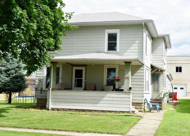 Property at 421 State St, Osage, IA 50461, 3 beds, 2.5 baths