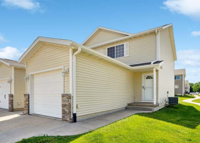 Property at 3410 Destin Dr, Waterloo, IA 50702, 2 beds, 2.5 baths