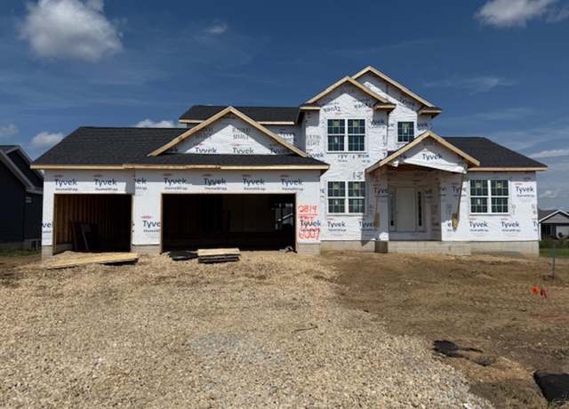 Property at 2819 Autumn Woods Dr, Cedar Falls, IA 50613, 4 beds, 2.5 baths
