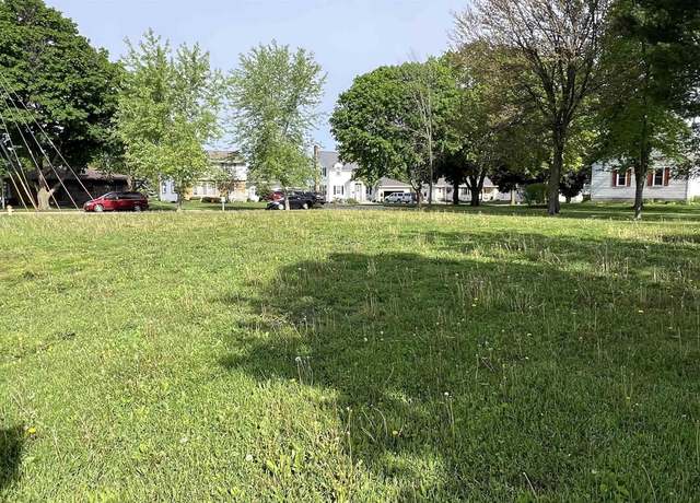 Property at 342 S Locust Ave, New Hampton, IA 50659