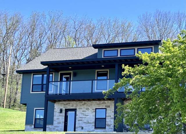 Property at 505 E Broadway St, Decorah, IA 52101, 2 beds, 2 baths