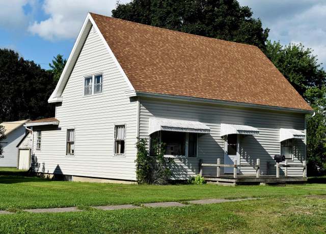 Property at 309 State St, Osage, IA 50461, 2 beds, 1 bath