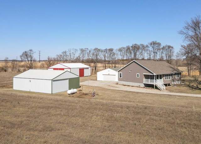 Property at 6143 Big Woods Rd, Cedar Falls, IA 50613, 4 beds, 2.5 baths