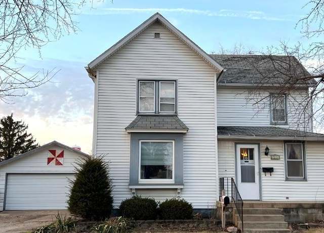 Property at 507 W Main St, New Hampton, IA 50659, 3 beds, 1.5 baths