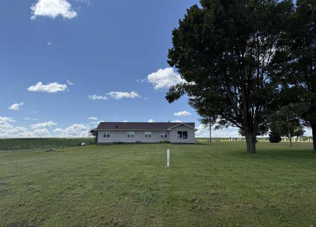 Property at 16514 290th St, Aplington, IA 50604, 4 beds, 2 baths