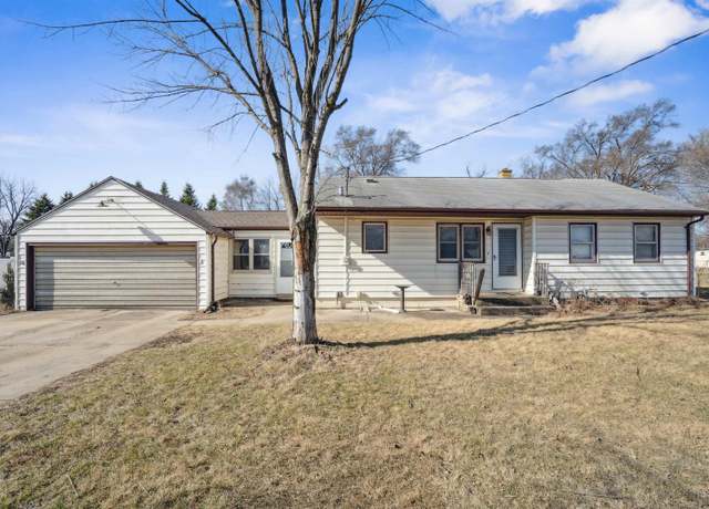 Property at 7212 La Porte Rd, Washburn, IA 50702, 3 beds, 1 bath