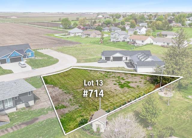Property at 714 Westview Dr, Dysart, IA 52224