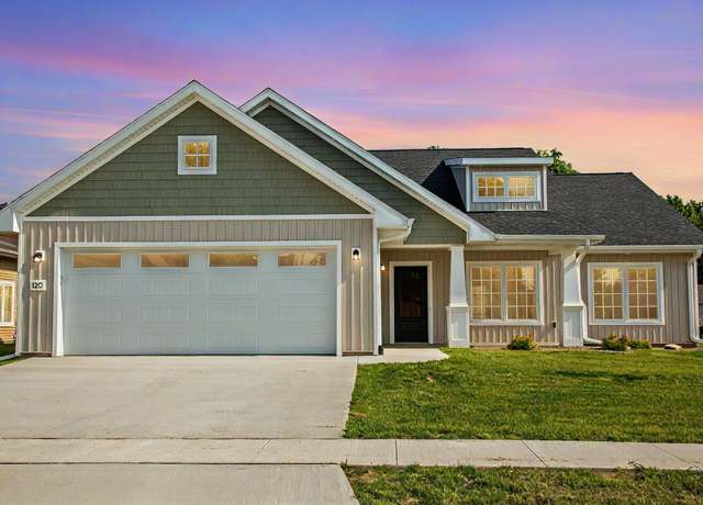 Property at 120 NW 3rd Ave, Waverly, IA 50677, 3 beds, 2.5 baths