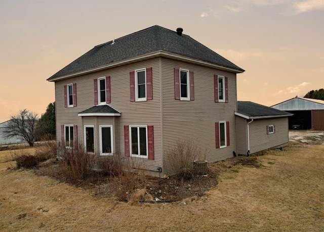 Property at 20079 P Ave, Hawkeye, IA 52147, 4 beds, 1.5 baths