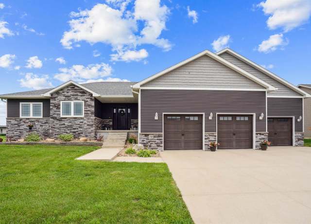 Property at 170 Fairway Dr, Dike, IA 50624, 4 beds, 4.5 baths