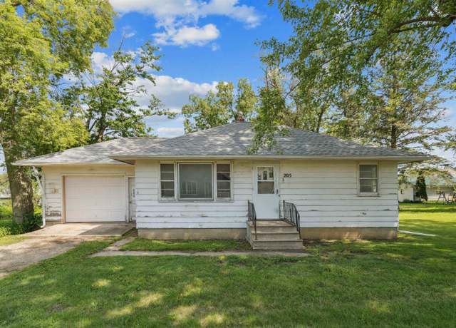Property at 205 W Williams St, Dunkerton, IA 50626, 2 beds, 1 bath
