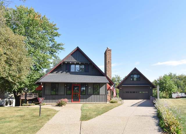 Property at 1749-46 Golf Course Blvd, Independence, IA 50644, 3 beds, 2 baths