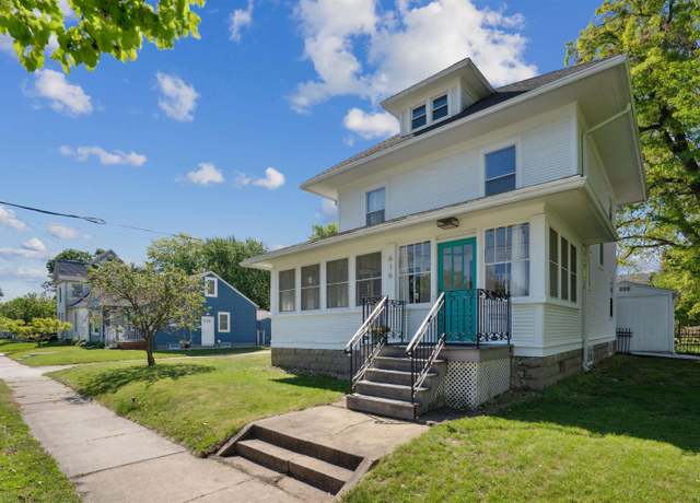 Property at 616 W 6th St, Cedar Falls, IA 50613, 3 beds, 2 baths