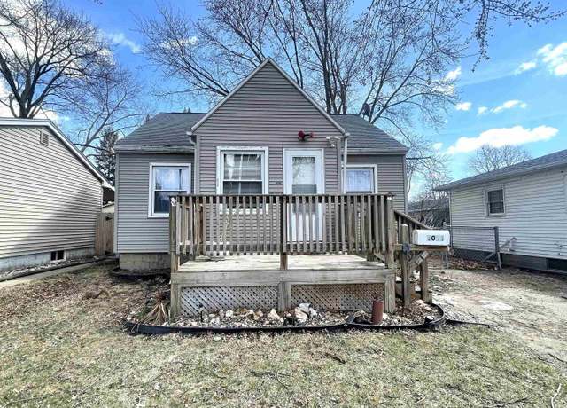 Property at 1033 Dundee Ave, Waterloo, IA 50701, 2 beds, 1 bath