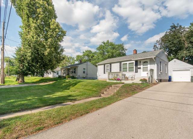 Property at 2719 Randolph St, Waterloo, IA 50702, 2 beds, 1 bath