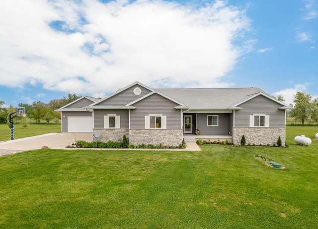 Property at 4805 Green Belt Dr, Cedar Falls, IA 50613, 6 beds, 5 baths