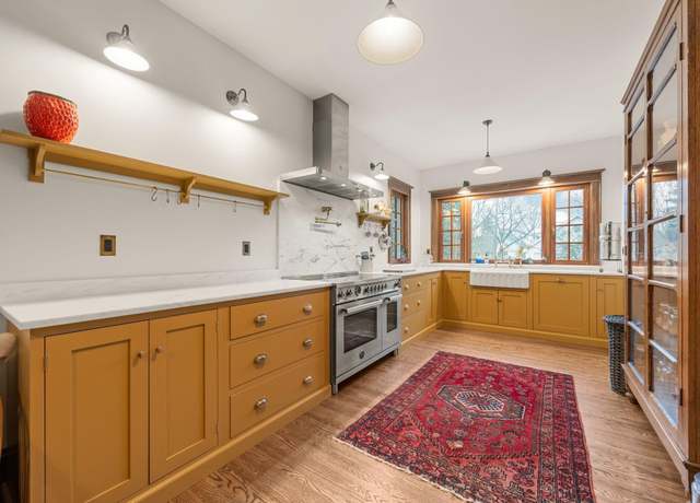 Property at 304 E Union St, Manchester, IA 52057, 3 beds, 2.5 baths