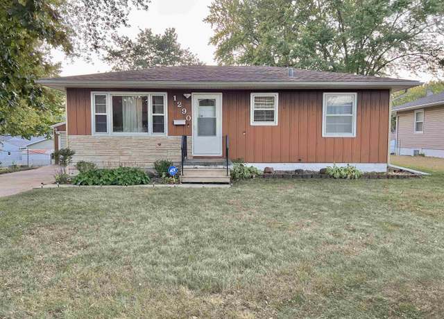 Property at 1290 Scott Ave. Ave, Waterloo, IA 50701, 4 beds, 1.5 baths