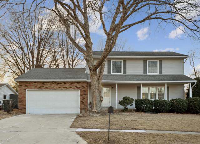 Property at 113 Cedar Crest Dr, Cedar Falls, IA 50613, 4 beds, 2.5 baths