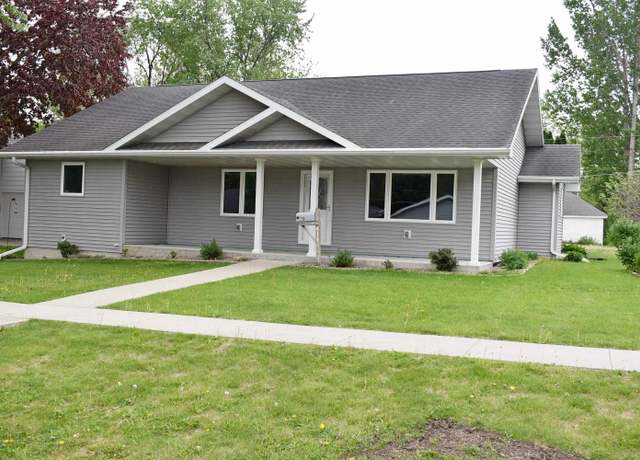 Property at 414 Maple St, Osage, IA 50461, 4 beds, 2.5 baths
