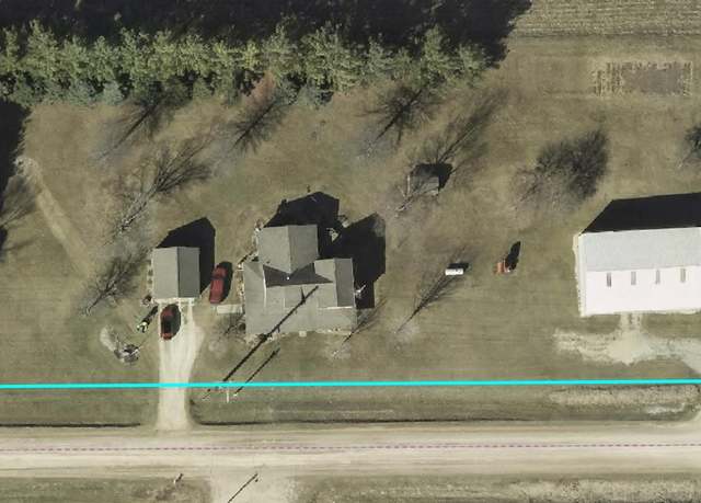 Property at 32337 250 St, Shell Rock, IA 50670, 3 beds, 1 bath