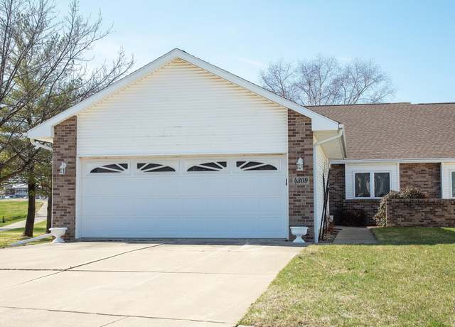 Property at 4309 Briarwood Dr, Cedar Falls, IA 50613, 2 beds, 3 baths