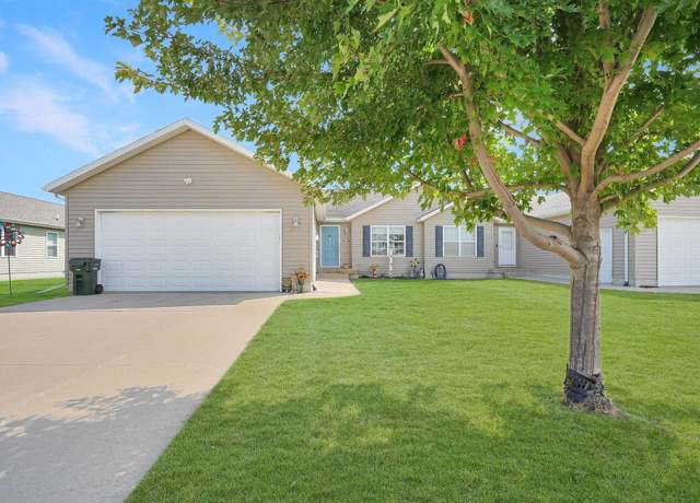 Property at 1520 Springbrook Dr, Cedar Falls, IA 50613, 3 beds, 2 baths