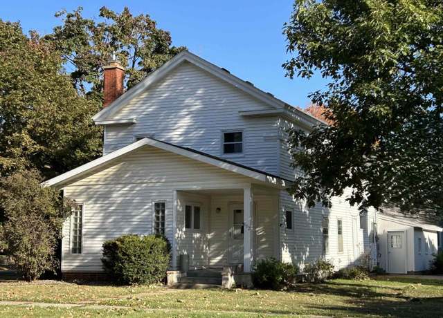 Property at 102 E 5th Ave, Cresco, IA 52136, 3 beds, 2 baths