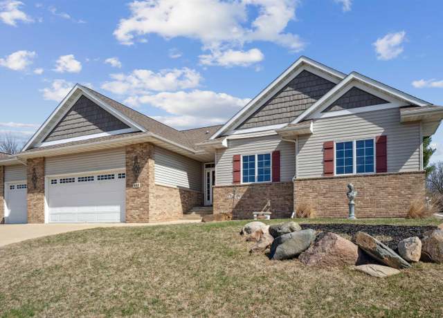 Property at 603 Eagle Ridge Rd, Cedar Falls, IA 50613, 4 beds, 3.5 baths