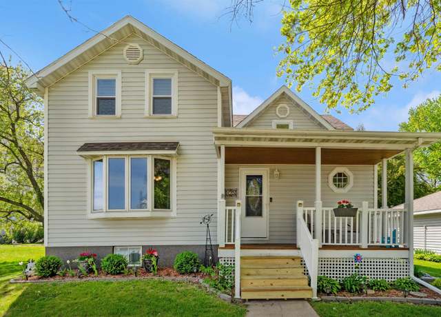 Property at 125 Briggs Ave, Readlyn, IA 50668, 3 beds, 1 bath