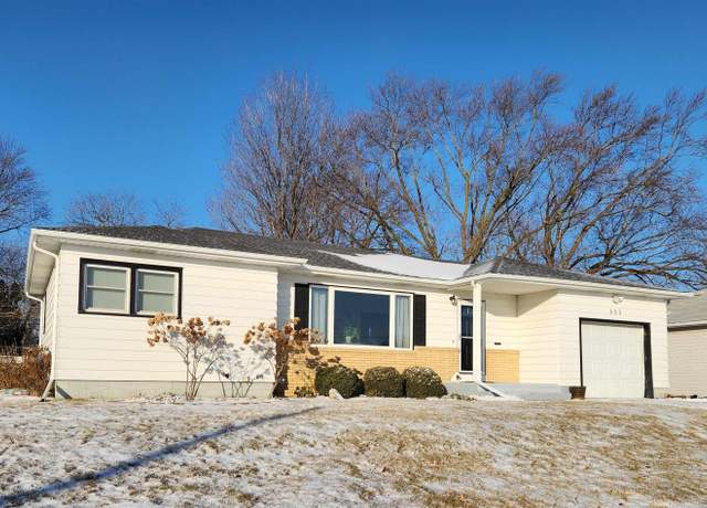 Property at 552 Ardmore St, Waterloo, IA 50701, 3 beds, 2 baths