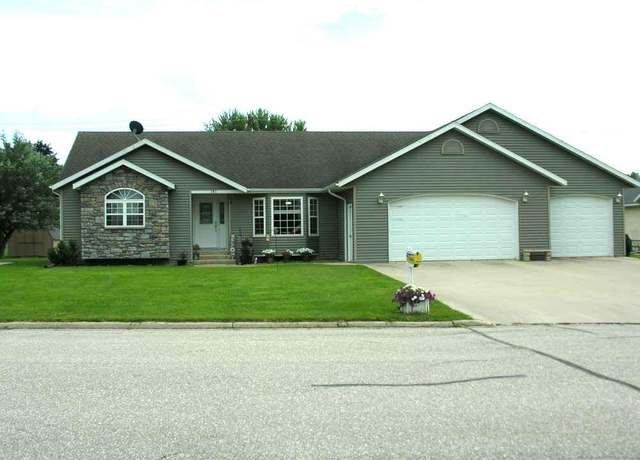 Property at 1016 Poplar St, Osage, IA 50461, 5 beds, 3.5 baths