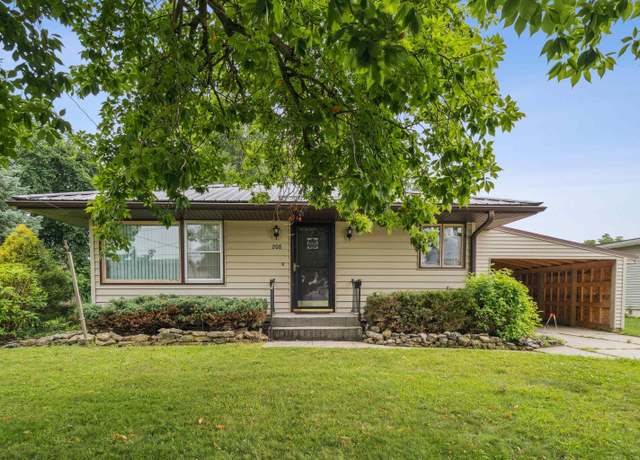 Property at 208 NE 4th Ave, Waukon, IA 52172, 3 beds, 1 bath