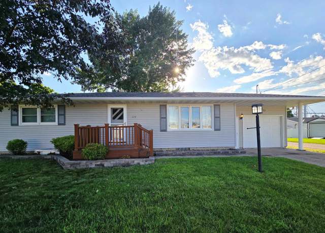 Property at 119 S Woodward Ave, Fredericksburg, IA 50630, 3 beds, 2 baths