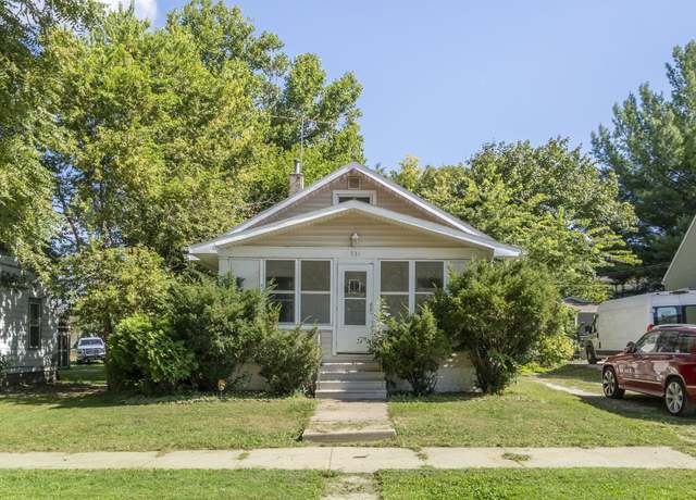 Property at 931 Leavitt St, Waterloo, IA 50702, 3 beds, 1 bath