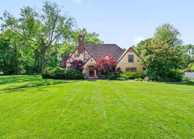 Property at 920 Prospect Blvd, Waterloo, IA 50701, 5 beds, 2.5 baths