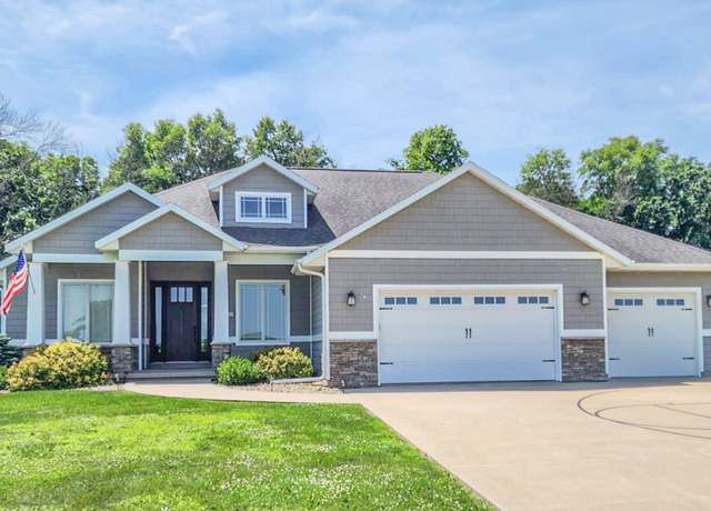 Property at 17080 185th St, Manchester, IA 52057, 5 beds, 3.5 baths