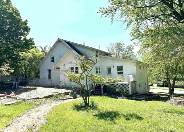 Property at 702 North St, Decorah, IA 52101, 3 beds, 2 baths