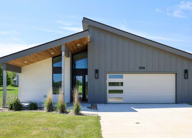Property at 3906 Keagles Xing, Cedar Falls, IA 50613, 1 bed, 2 baths