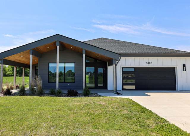 Property at 3902 Keagles Xing, Cedar Falls, IA 50613, 3 beds, 2 baths